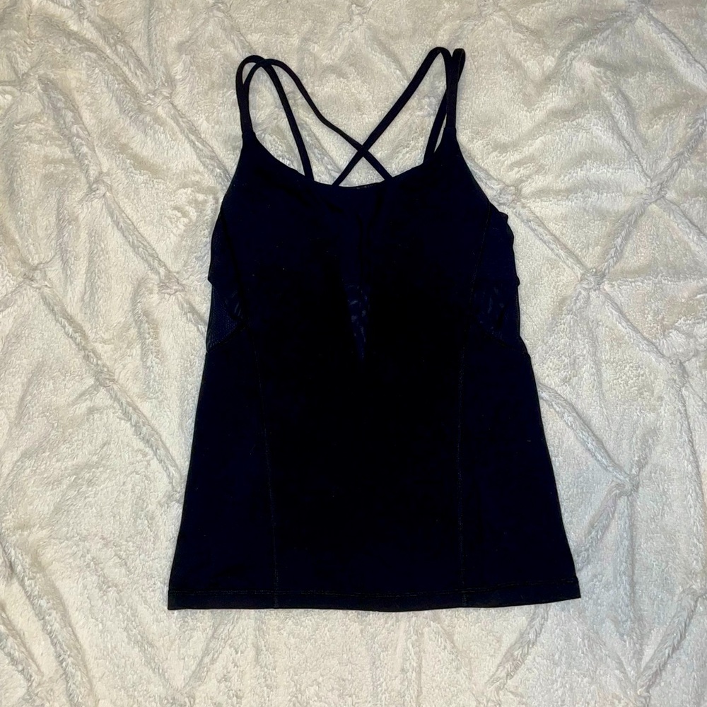 Lululemon top